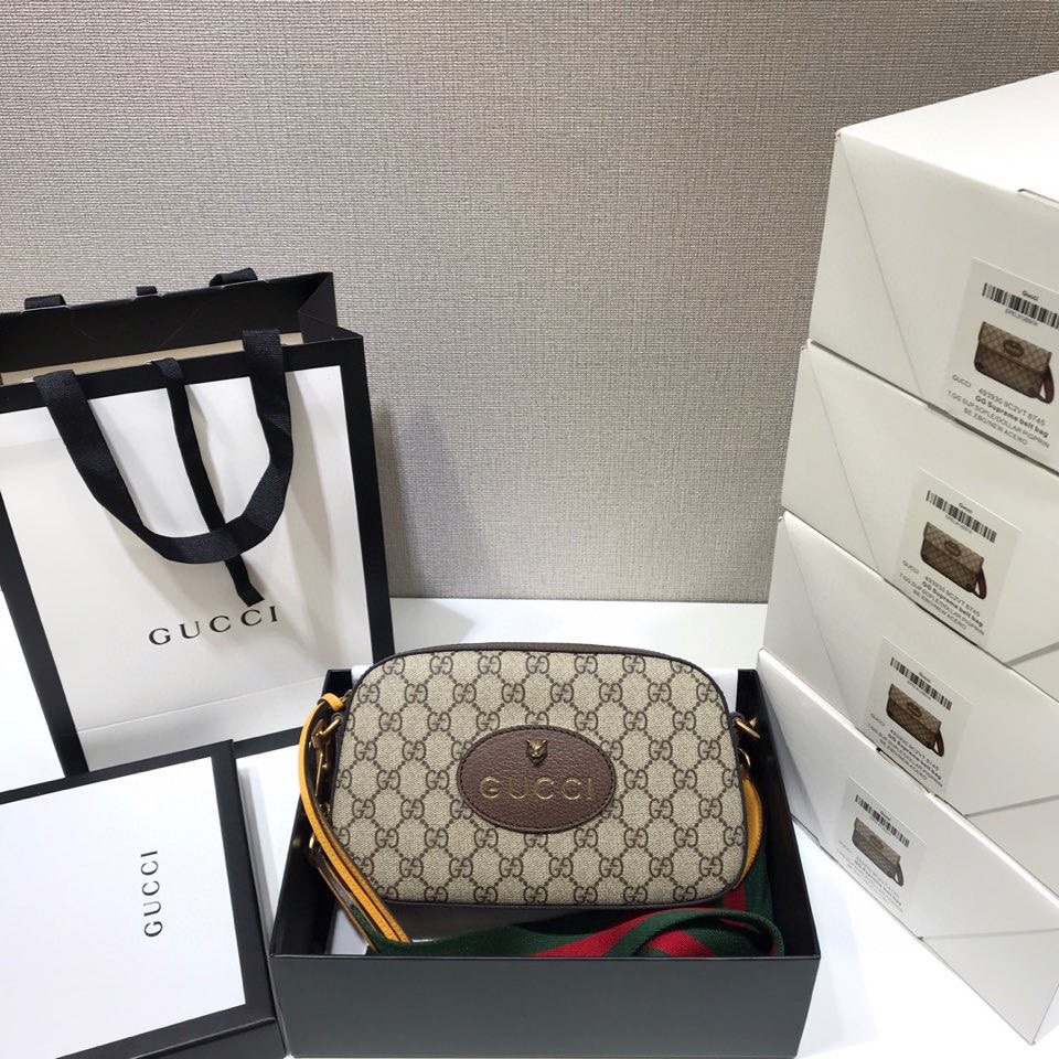 구찌 네오빈티지 GG 수프림 메신저백 476466